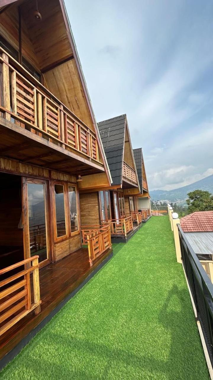 Pojok Kahyangan Homestay And Cabin Kejajar Exteriér fotografie